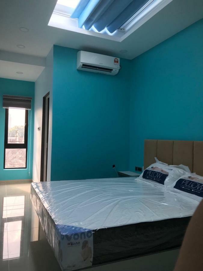 ג'והור בהרו Homestay Stardow~星窗名宿~ מראה חיצוני תמונה