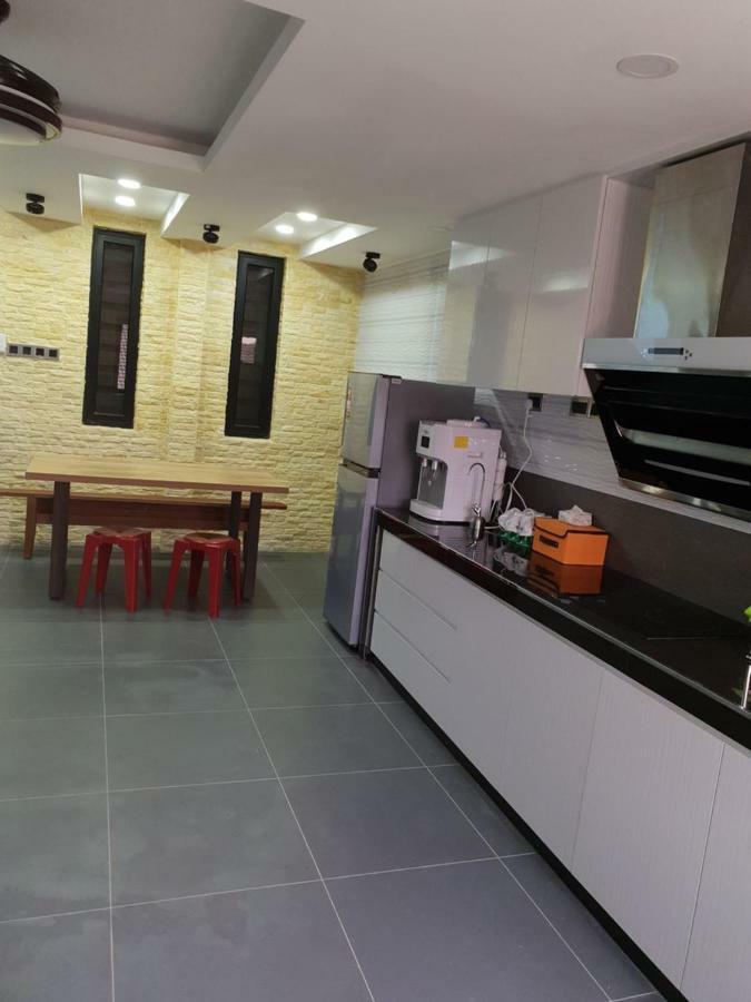 ג'והור בהרו Homestay Stardow~星窗名宿~ מראה חיצוני תמונה