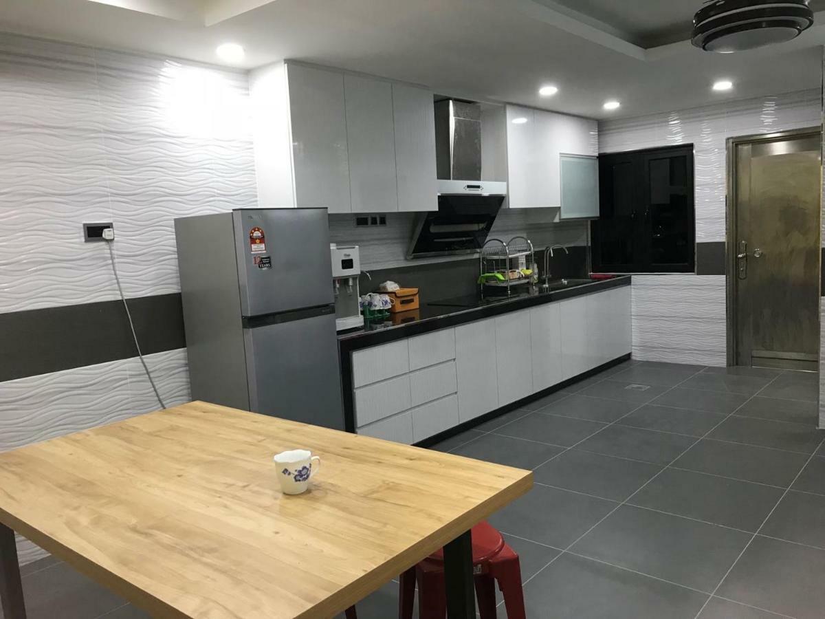 ג'והור בהרו Homestay Stardow~星窗名宿~ מראה חיצוני תמונה