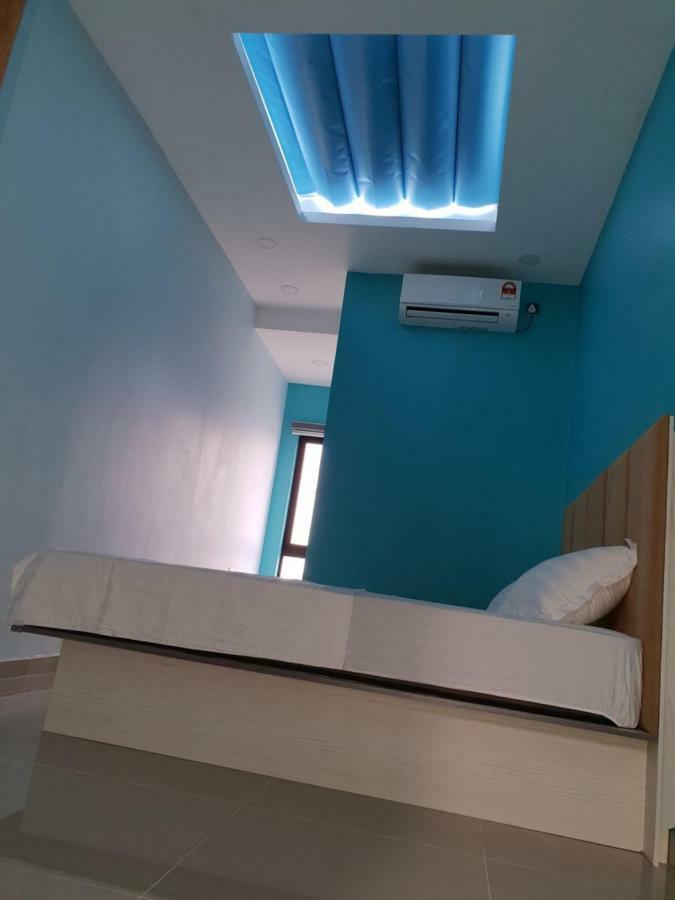 ג'והור בהרו Homestay Stardow~星窗名宿~ מראה חיצוני תמונה