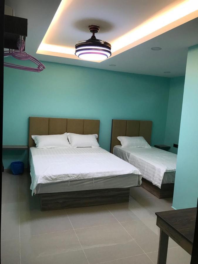 ג'והור בהרו Homestay Stardow~星窗名宿~ מראה חיצוני תמונה